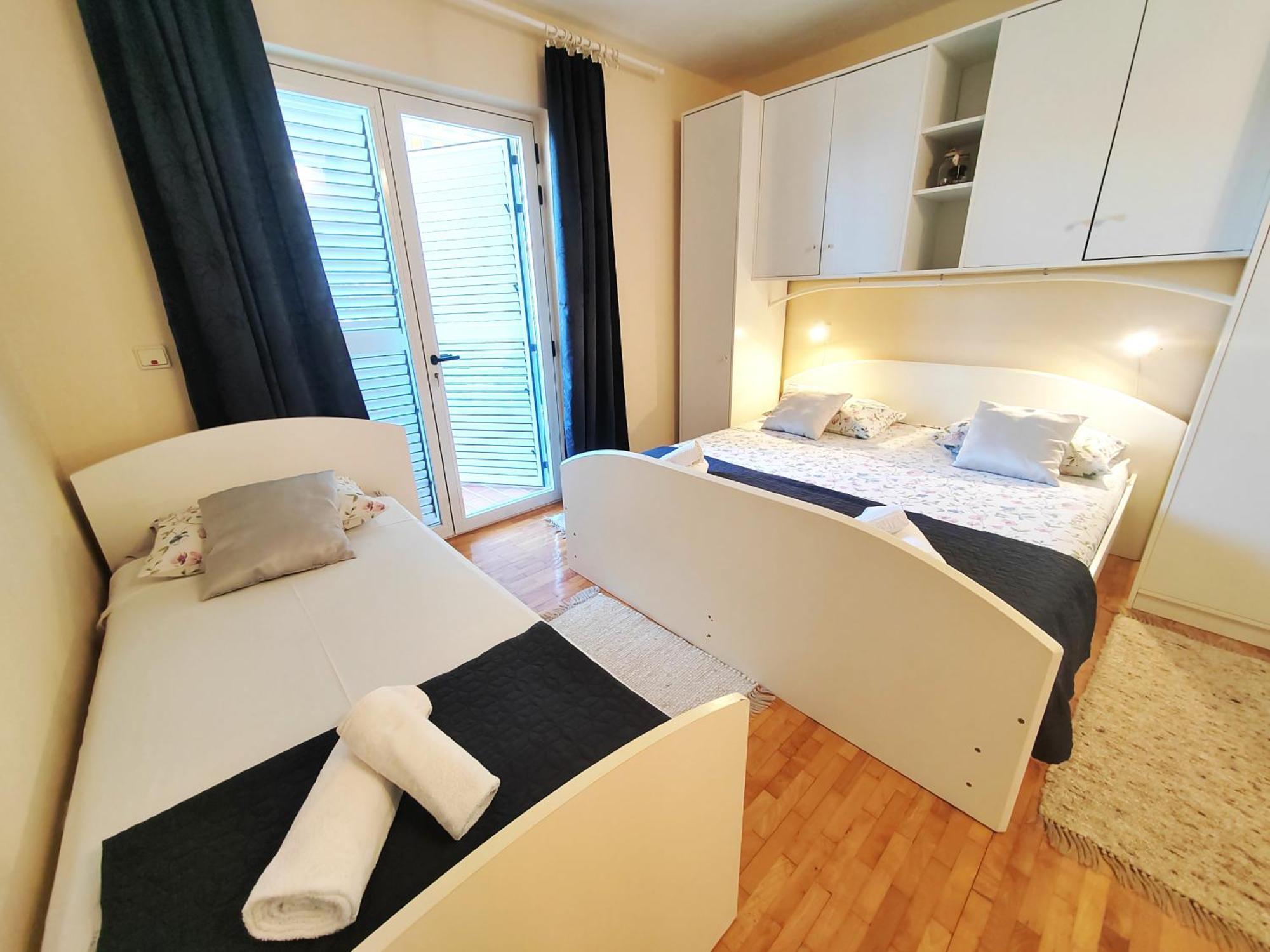 Apartments Gareta Gradac  Exterior photo